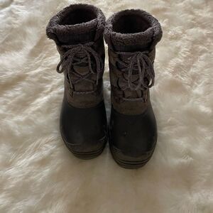 The North Face Women's Primaloft Waterproof Snow Boots Shoes Size 7.5 Gr…